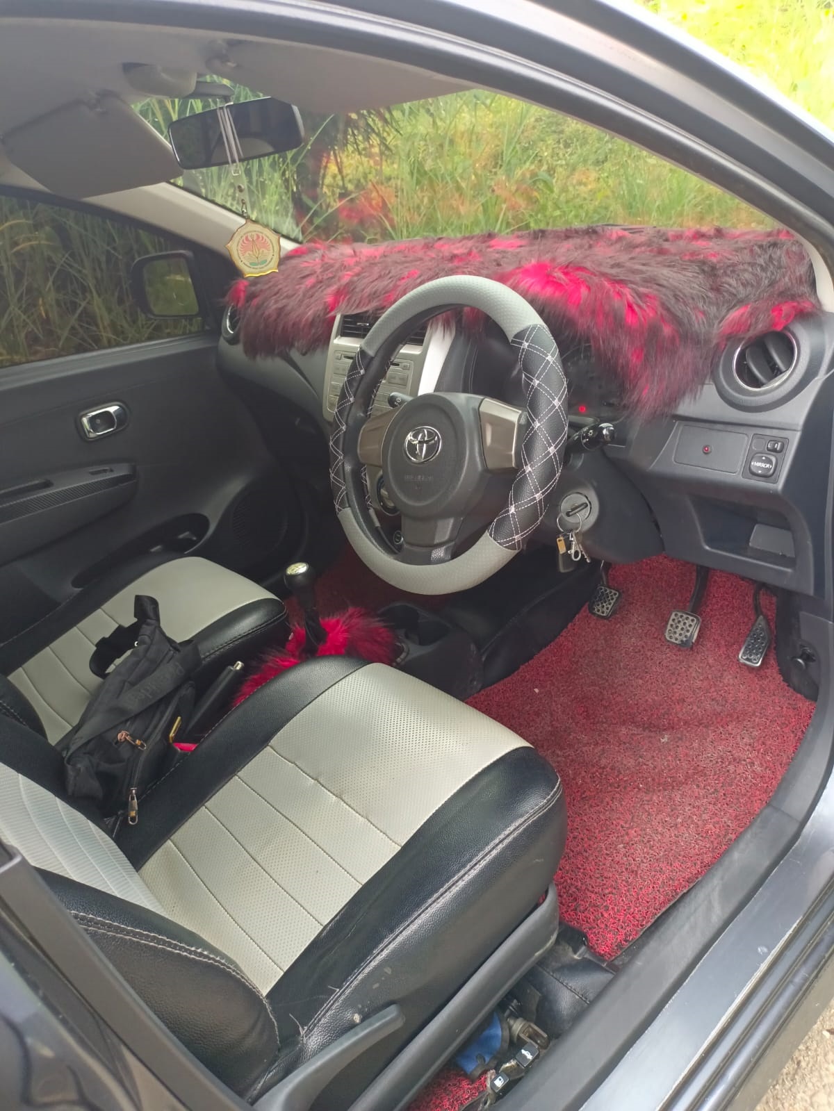 Toyota Dijual Agya 1.0 G M/T Maual 2014 RIAU